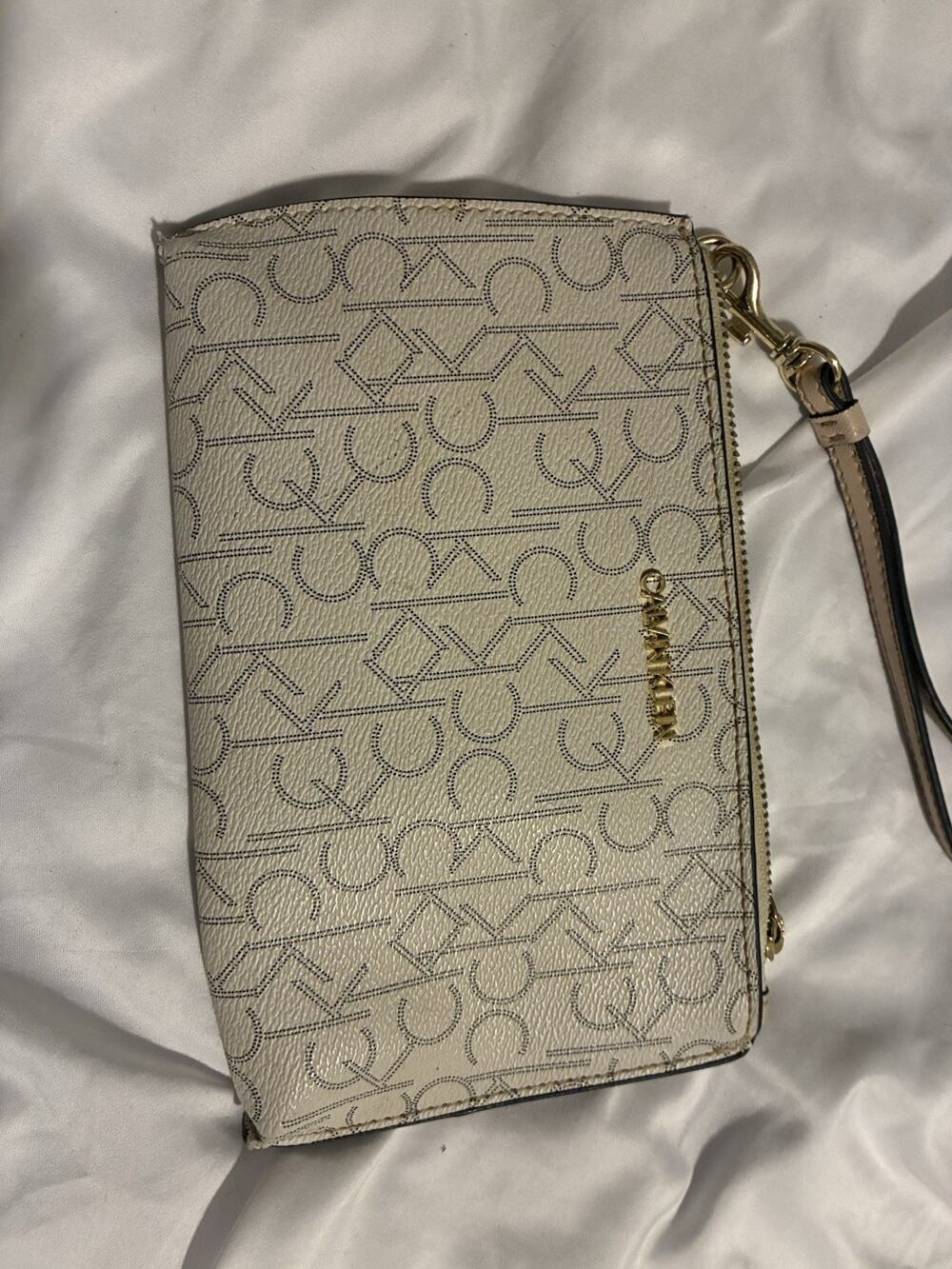 Calvin Klein Beige Wristlet EUC